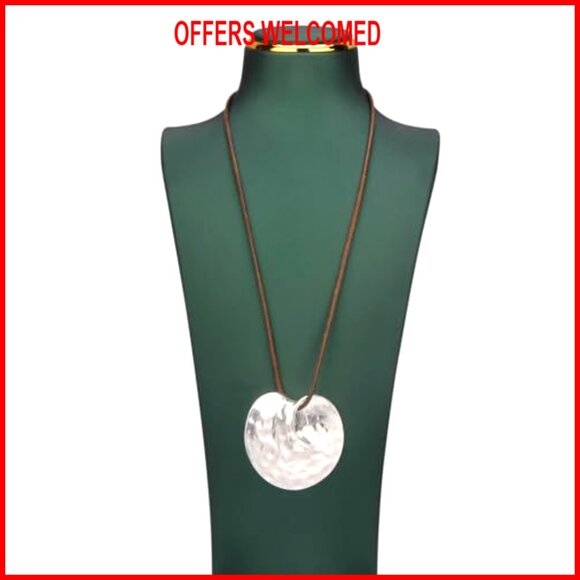 Chunky Circle Pendant Leather Choker Necklace Adjustable Bohemian Style - Picture 3 of 8